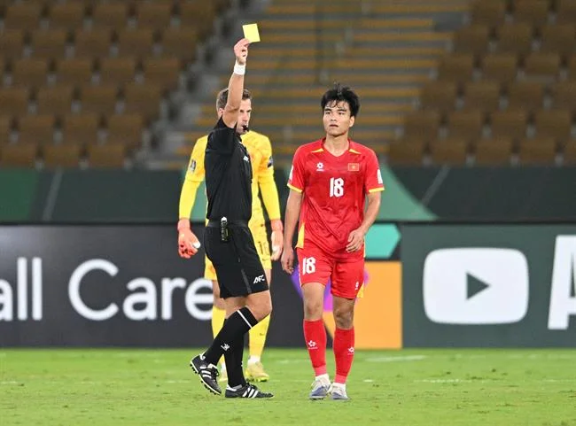 Người dùng đang đăng ký tài khoản trên nền tảng 98win bet, với các yếu tố bảo mật được nhấn mạnh